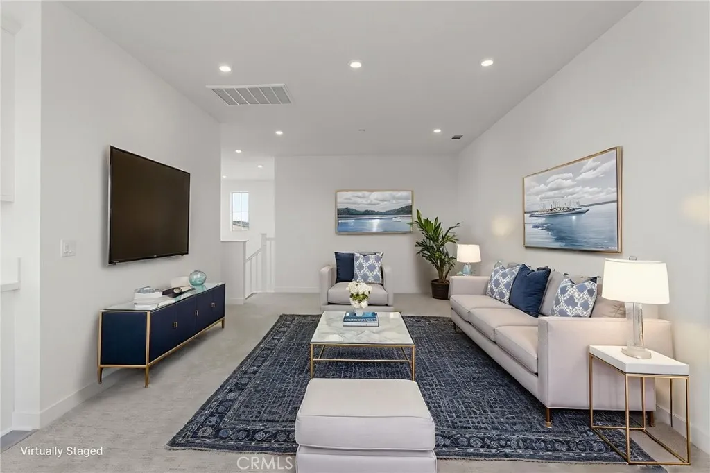 https://cdn.realtyfeed.com/cdn/127/306717867/c32e2a2bbb2c3a5eb398df518c40ba39.webp