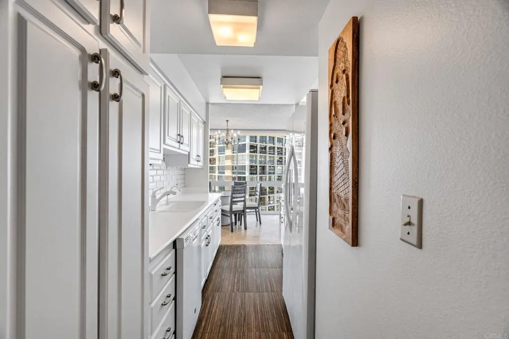 https://cdn.realtyfeed.com/cdn/127/306717894/cfe79504843dc480be2e1959fe7d627a.webp