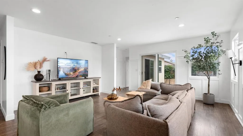 https://cdn.realtyfeed.com/cdn/127/306717905/6d1125b5a4c827b1e5588e5fa5f9866e.webp