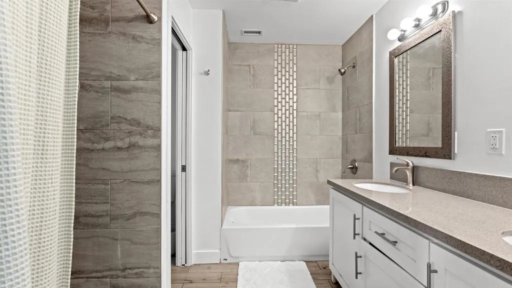 https://cdn.realtyfeed.com/cdn/127/306717905/8b6d8d15b881073f5a1e24647f433168.webp