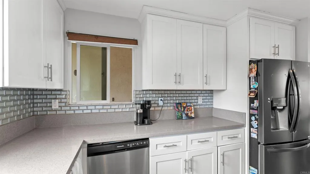 https://cdn.realtyfeed.com/cdn/127/306717905/f42946c3d2b77f63fce13ea347564ee1.webp