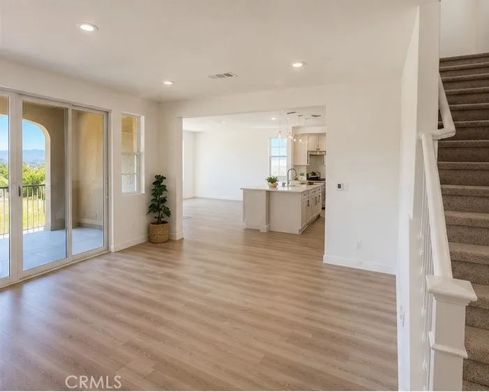 https://cdn.realtyfeed.com/cdn/127/306717907/60518a94705c954023c4bc4819293bbe.webp