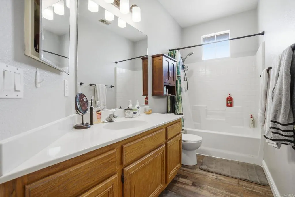 https://cdn.realtyfeed.com/cdn/127/306717922/272a2c197e403807fde5ba4c82407ac0.webp