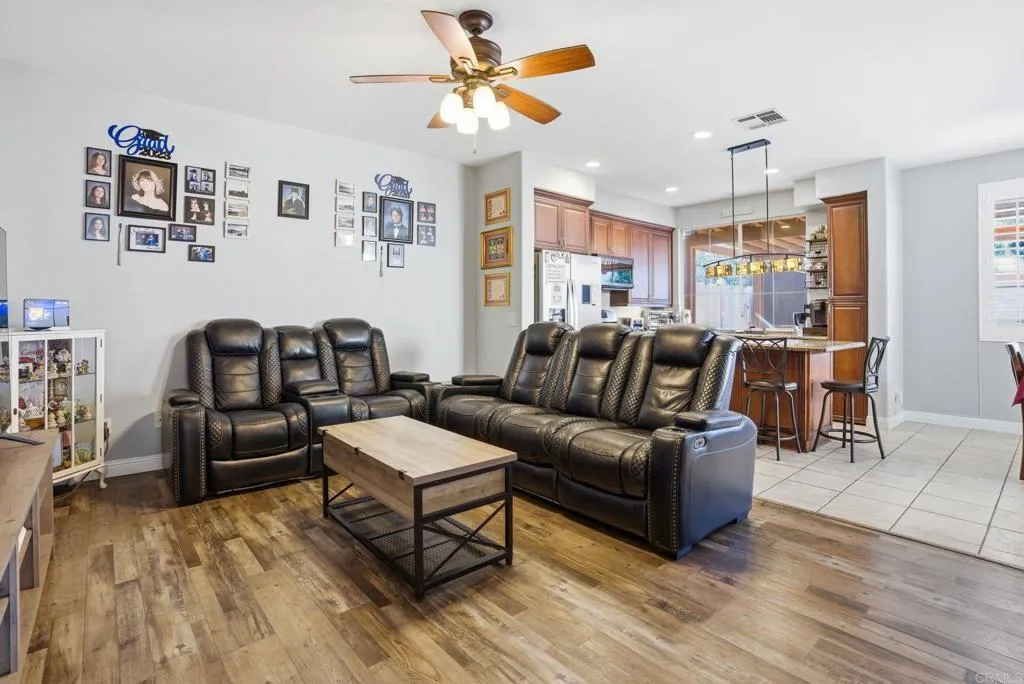 https://cdn.realtyfeed.com/cdn/127/306717922/4b72965c2d3720c836a5cab3109f2deb.webp