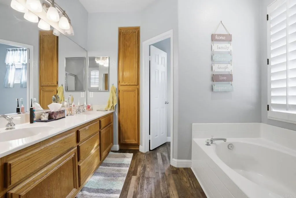 https://cdn.realtyfeed.com/cdn/127/306717922/88330ea82222f5bfbab24b9c53d4a497.webp