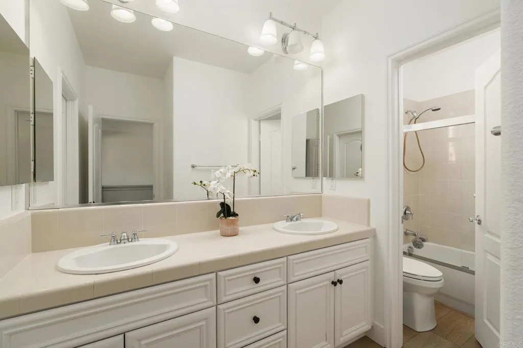 https://cdn.realtyfeed.com/cdn/127/306717924/0bd4666da75ee8dbf1c4699f069d11cf.webp