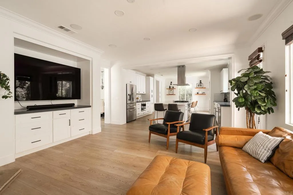 https://cdn.realtyfeed.com/cdn/127/306717924/7ec6312e93b2d153fca4b9dfe6c3ffe0.webp