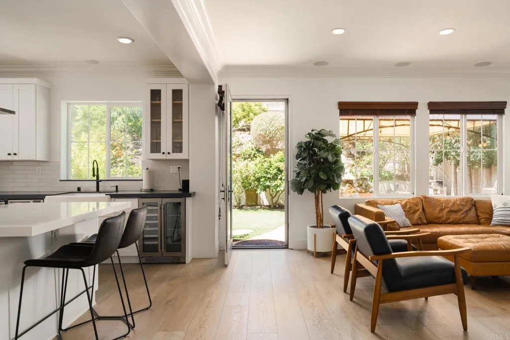 https://cdn.realtyfeed.com/cdn/127/306717924/9fc7c17679a35daf5b71acc42b0be4c2.webp