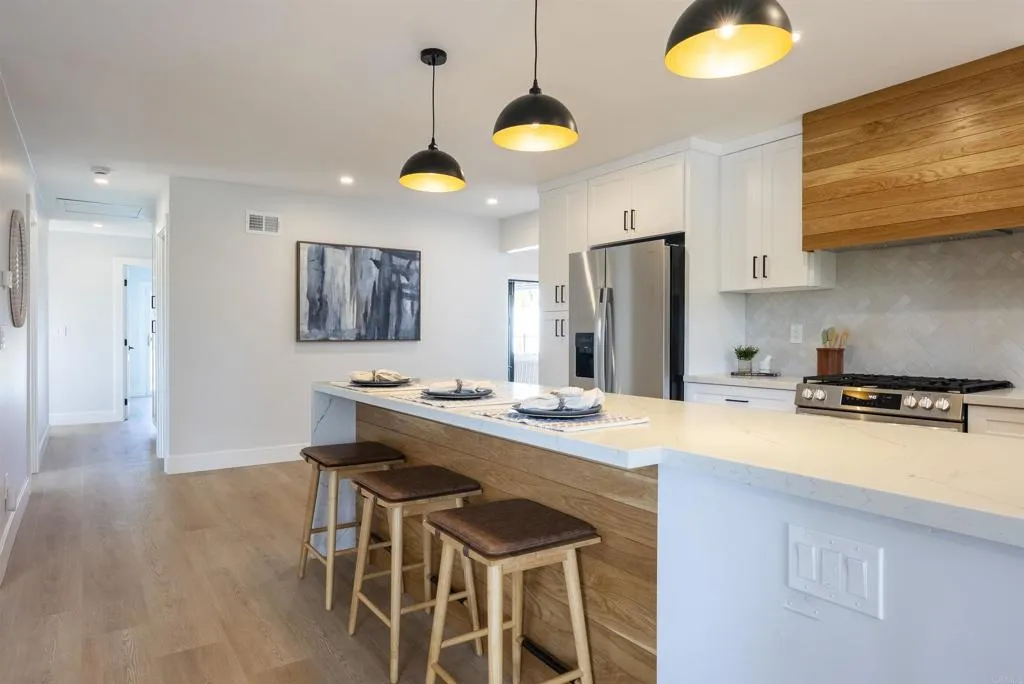 https://cdn.realtyfeed.com/cdn/127/306717925/fb78f0ab072213ed6960947931341f13.webp
