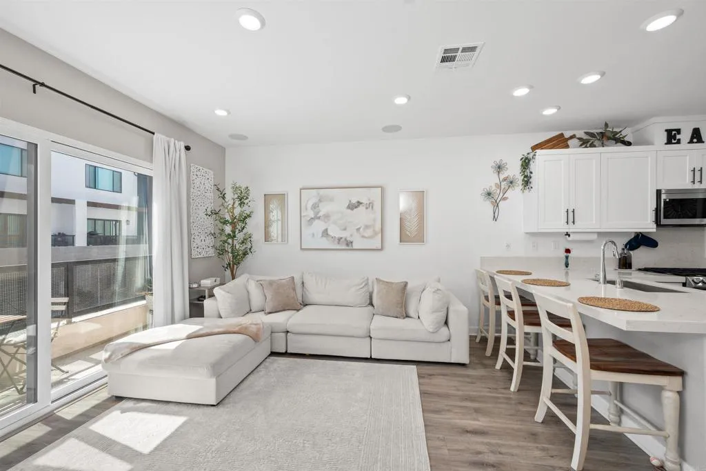 Photo #2: PTP2603678 Listing: Photo #2