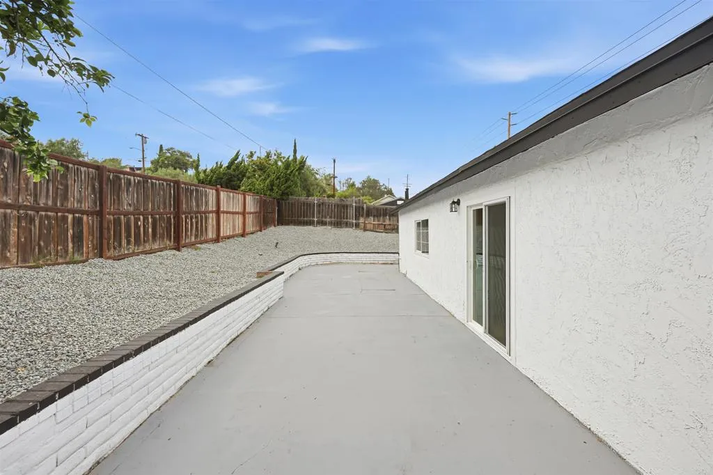 https://cdn.realtyfeed.com/cdn/127/306718013/1a430eaf3e17de5943cbd135db09f2f8.webp