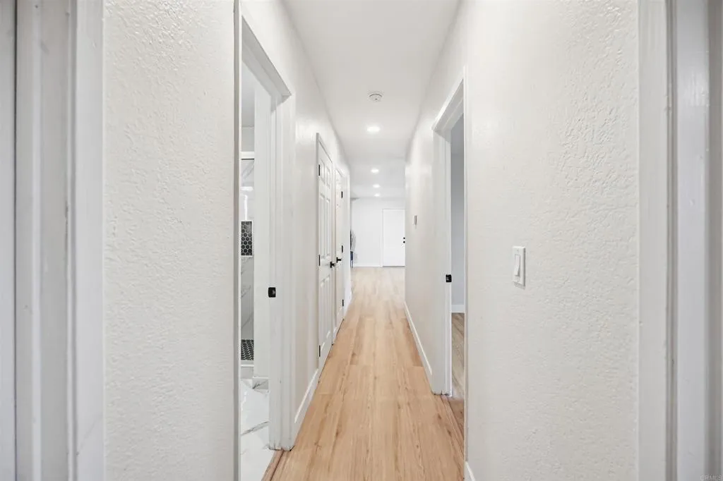 https://cdn.realtyfeed.com/cdn/127/306718013/40034cbf1ef5b4038394aafa703f1be0.webp