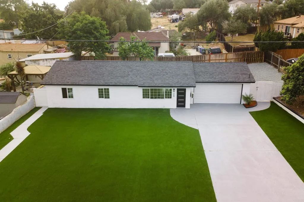 https://cdn.realtyfeed.com/cdn/127/306718013/da4c702b247e50a51295beb608e4e23f.webp