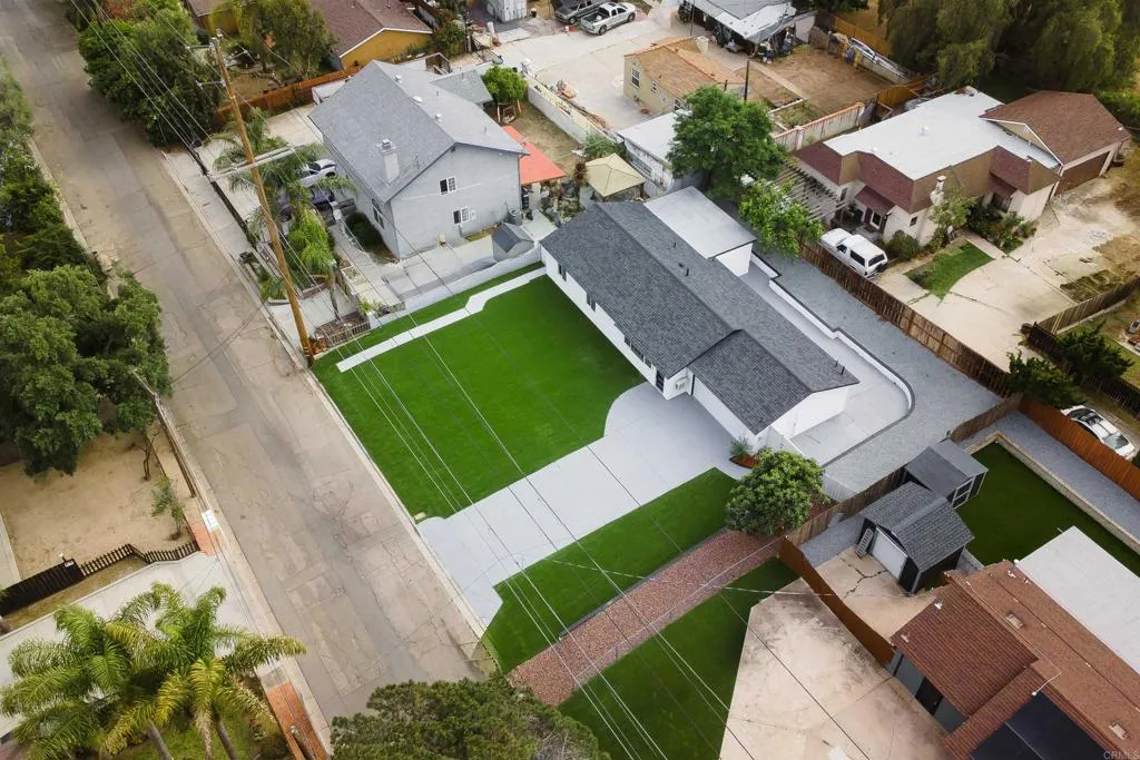 https://cdn.realtyfeed.com/cdn/127/306718013/ed0077fde92b9d18707634718ad087a5.webp