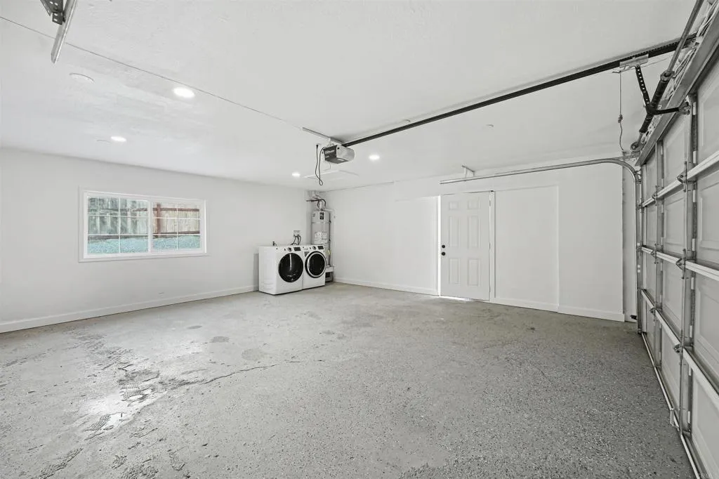 https://cdn.realtyfeed.com/cdn/127/306718013/f16d5963aa0307d50edf4b9a489cfeb0.webp