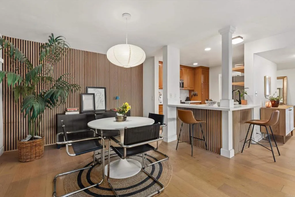 https://cdn.realtyfeed.com/cdn/127/306718032/f8b0ce8d3b85ed7d7aa30e9aa76445f0.webp