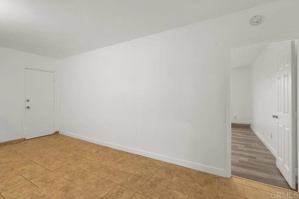 https://cdn.realtyfeed.com/cdn/127/306718096/ac0469f0296ba175f04b0f52e9be455b.webp