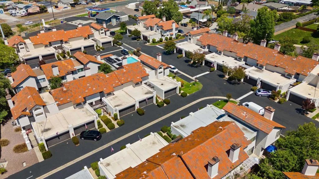 https://cdn.realtyfeed.com/cdn/127/306718160/2d7712c537255a9751d0693589c0ef8d.webp