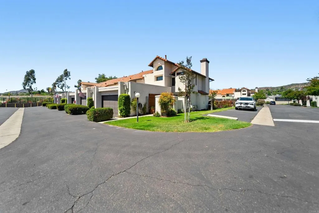 https://cdn.realtyfeed.com/cdn/127/306718160/4cfcc2ddba35ef08174486bf91003be0.webp