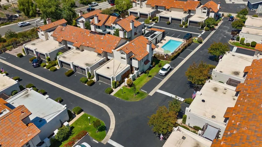 https://cdn.realtyfeed.com/cdn/127/306718160/650e0eb1dd1054d19e99f8c55d48f627.webp