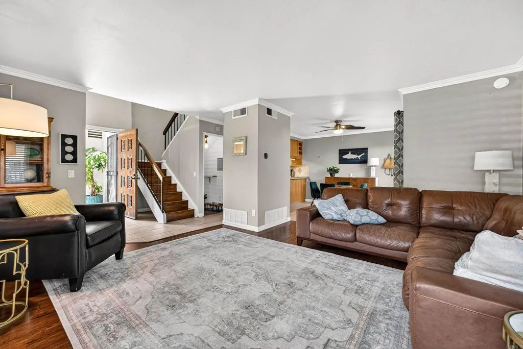 https://cdn.realtyfeed.com/cdn/127/306718160/8b1d0a8cd8b4c7481fd64e1631314bcb.webp