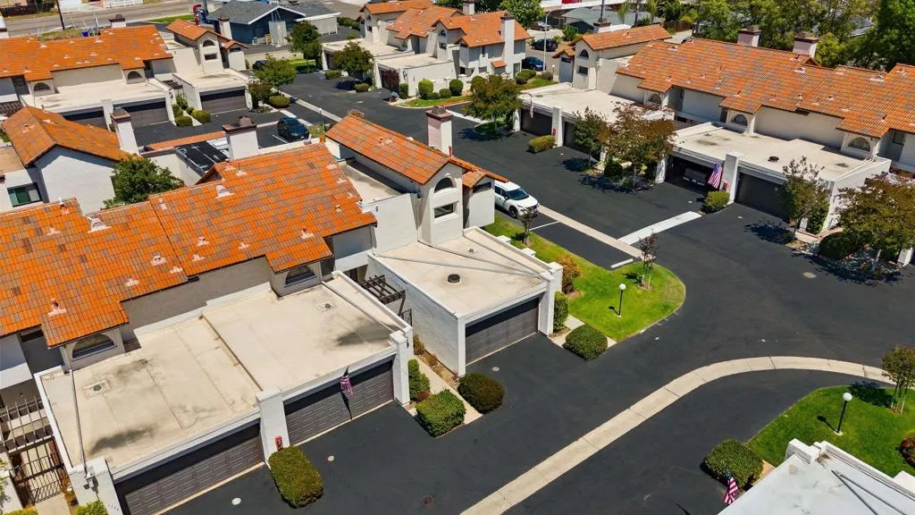 https://cdn.realtyfeed.com/cdn/127/306718160/9448a8a7e508620b303132510e2f43f9.webp