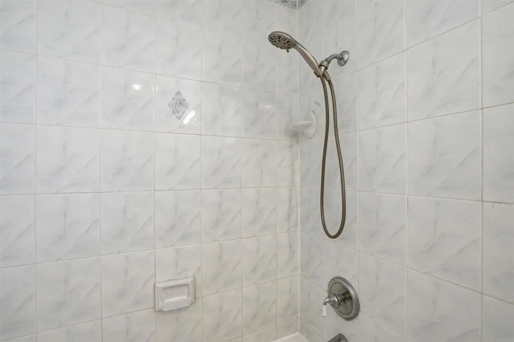 https://cdn.realtyfeed.com/cdn/127/306718171/30bbe7c5e01e6b1daaa673779a6db239.webp