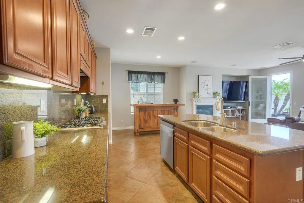 https://cdn.realtyfeed.com/cdn/127/306718208/6f8fb163203fa58d66eab8eda1ae7563.webp