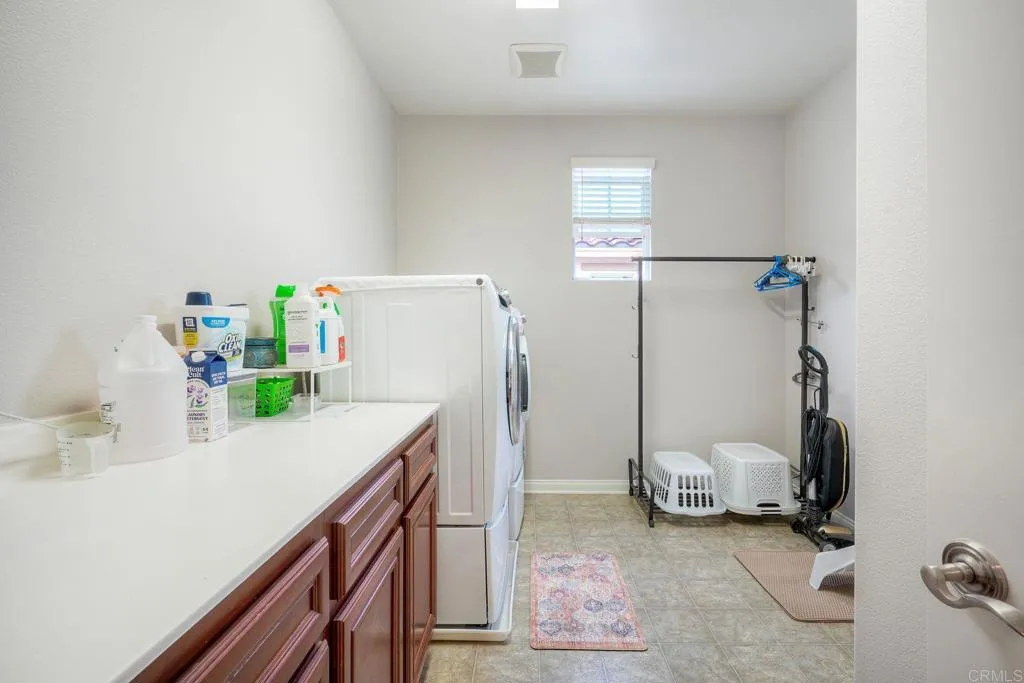 https://cdn.realtyfeed.com/cdn/127/306718208/7ba4ea1f3613173f03c8d170f26fbe95.webp