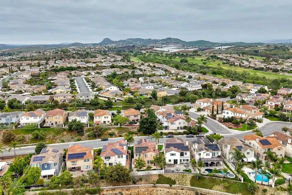 https://cdn.realtyfeed.com/cdn/127/306718208/80a1cc36b5fc3d056f062048949c3172.webp