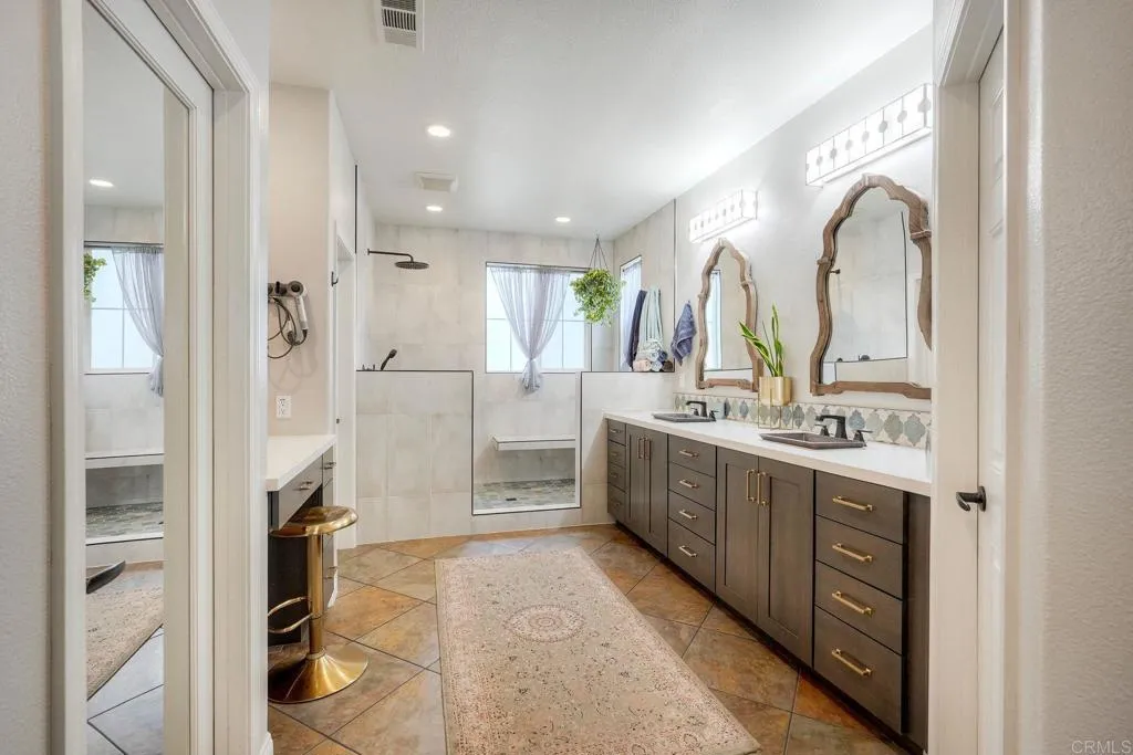 https://cdn.realtyfeed.com/cdn/127/306718208/87a5c850a424b724816b0be698bfcdcb.webp