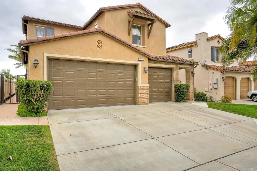 https://cdn.realtyfeed.com/cdn/127/306718208/955b5fed352c3e75b68ddd570fd8cc60.webp