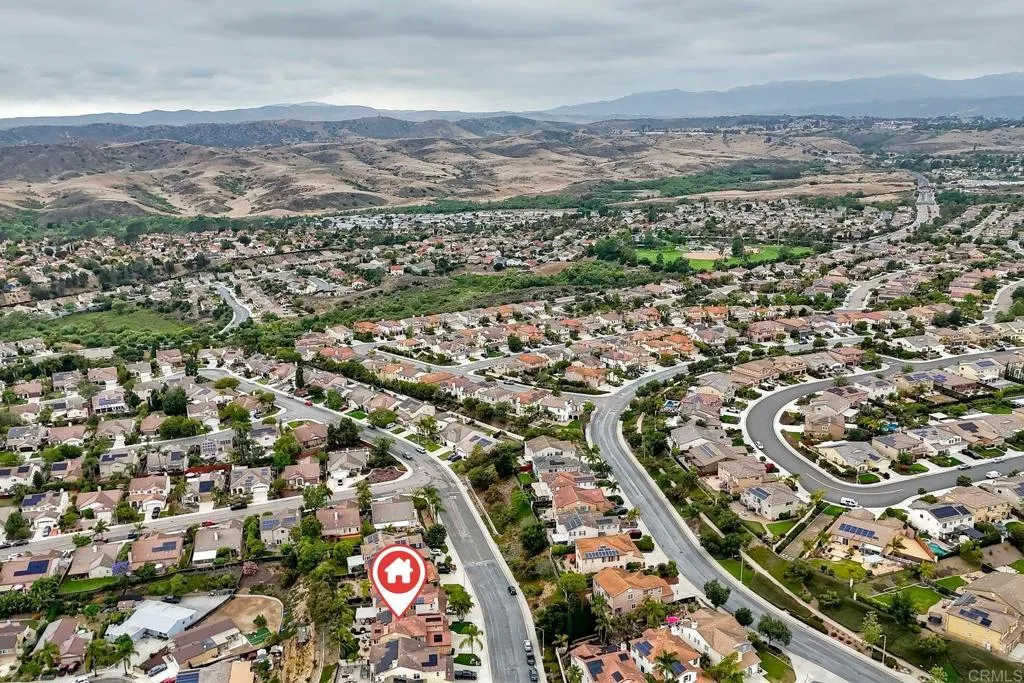 https://cdn.realtyfeed.com/cdn/127/306718208/96543be5ebc97f2b9a4299ee945dff3b.webp