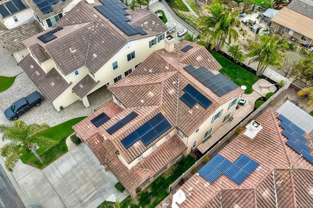 https://cdn.realtyfeed.com/cdn/127/306718208/a899e01732aa793785efdc23a2c188e9.webp