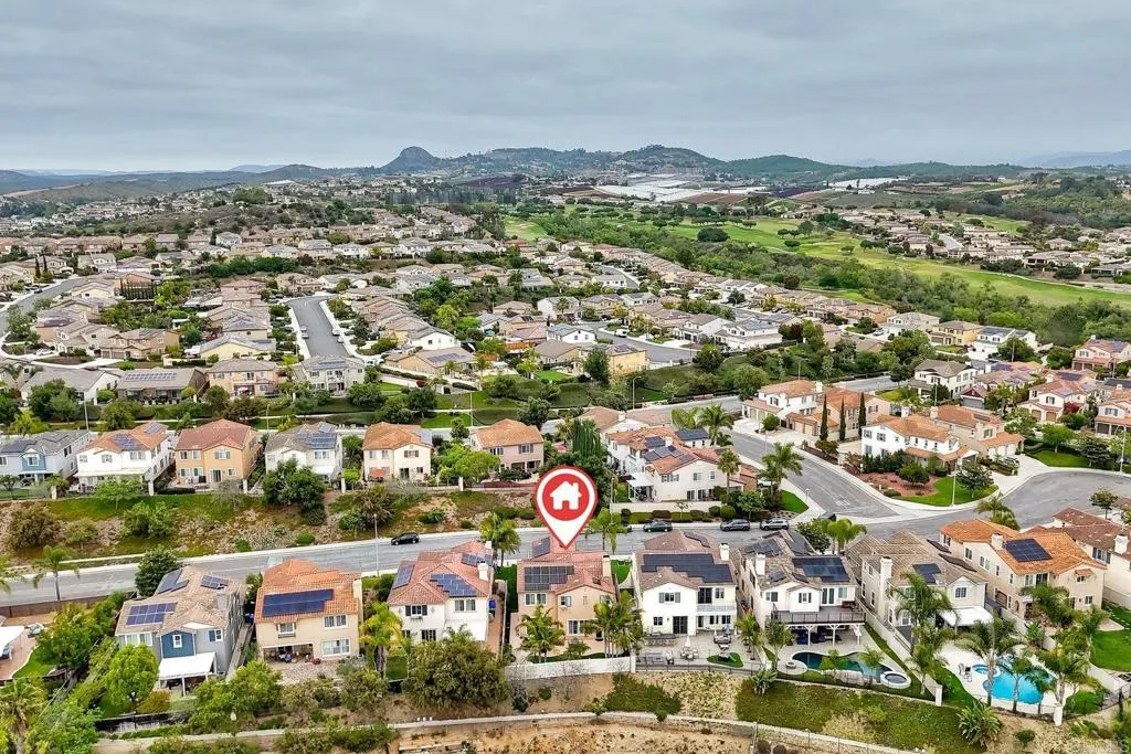 https://cdn.realtyfeed.com/cdn/127/306718208/c997e4b592a18d26b640447f61a99d53.webp