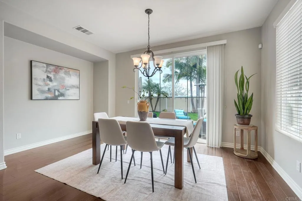 https://cdn.realtyfeed.com/cdn/127/306718208/fa03ec0fbf471ff1f465fc535df937b9.webp