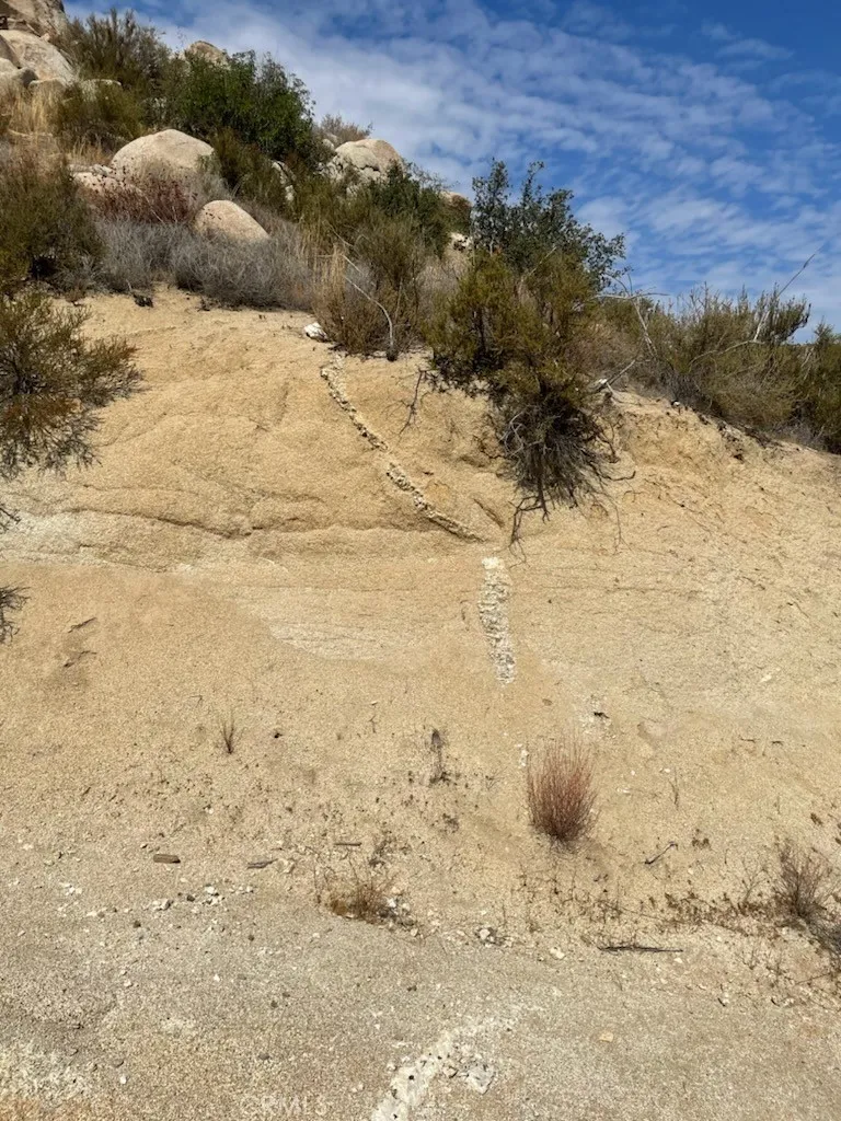 Banning, CA 92220