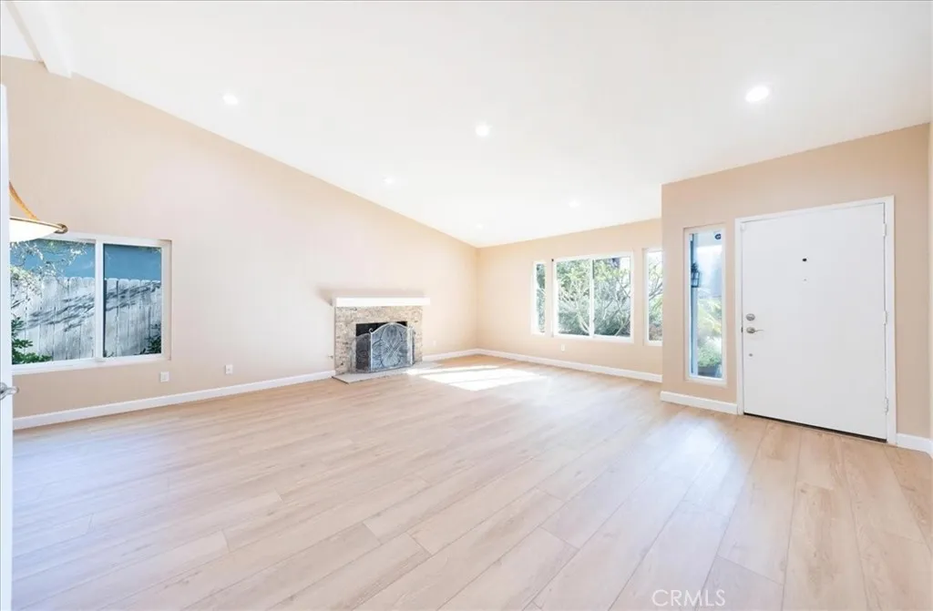 https://cdn.realtyfeed.com/cdn/127/306718253/5bc65c70827d55e0a4fdd8bac847d39f.webp