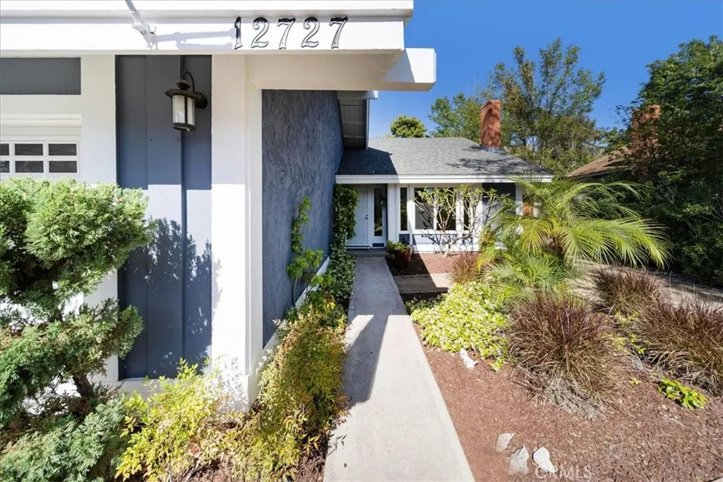https://cdn.realtyfeed.com/cdn/127/306718253/811bffe06280f159ad9c8e060a396aaa.webp