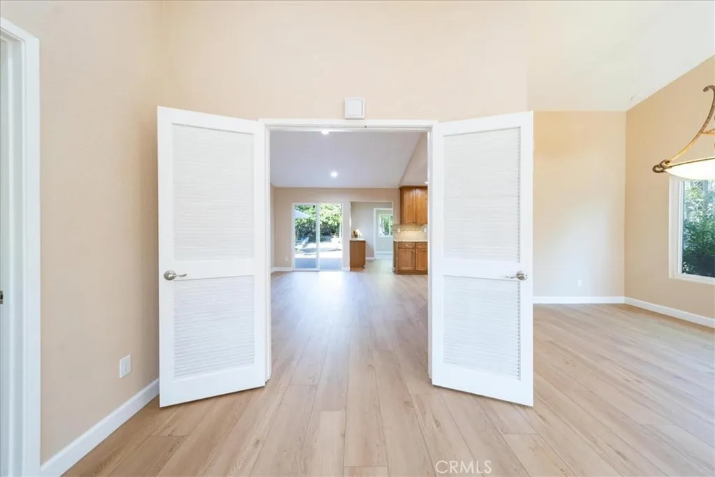 https://cdn.realtyfeed.com/cdn/127/306718253/8a355d479137664ae5b5c1ac23258532.webp