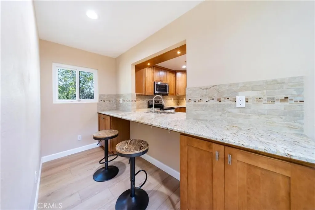 https://cdn.realtyfeed.com/cdn/127/306718253/bebc20b03bf97db21de11502db1208a0.webp