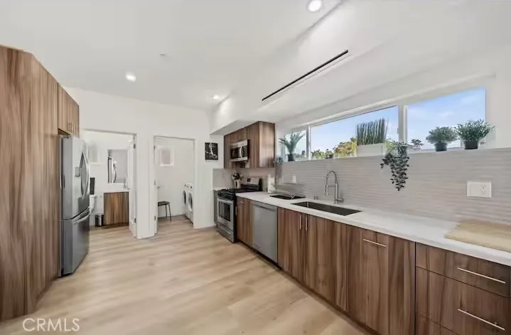 North Hollywood, CA 91601