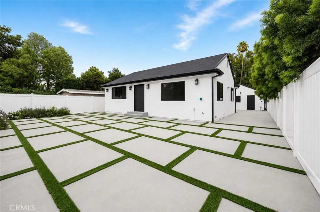 5412 Fallbrook Avenue, Woodland Hills, CA 91367 - Photo 3 of 48, Woodland Hills, CA