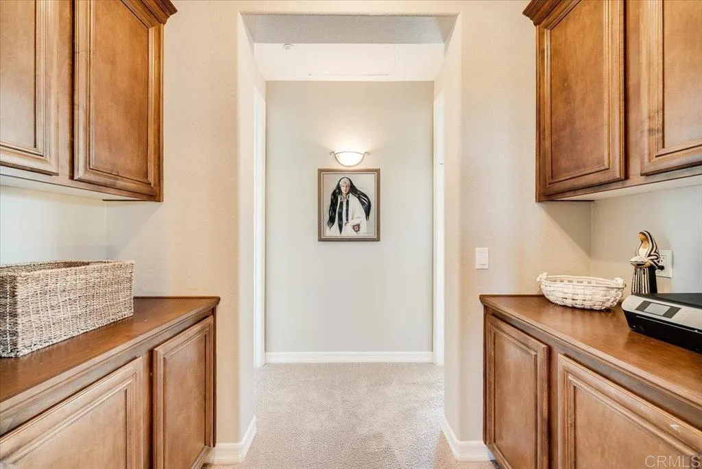 https://cdn.realtyfeed.com/cdn/127/306718308/2c48aee1fa1fadf5fdbaa66b6818a709.webp
