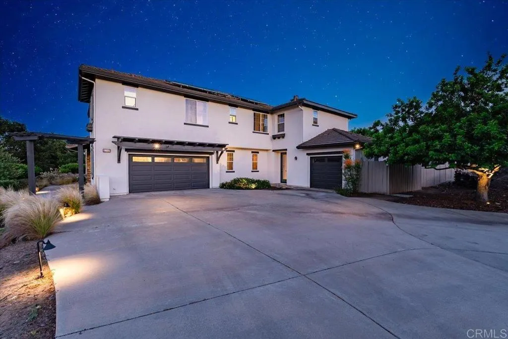 https://cdn.realtyfeed.com/cdn/127/306718308/4ab80d6b07112966faf623c3dd807176.webp