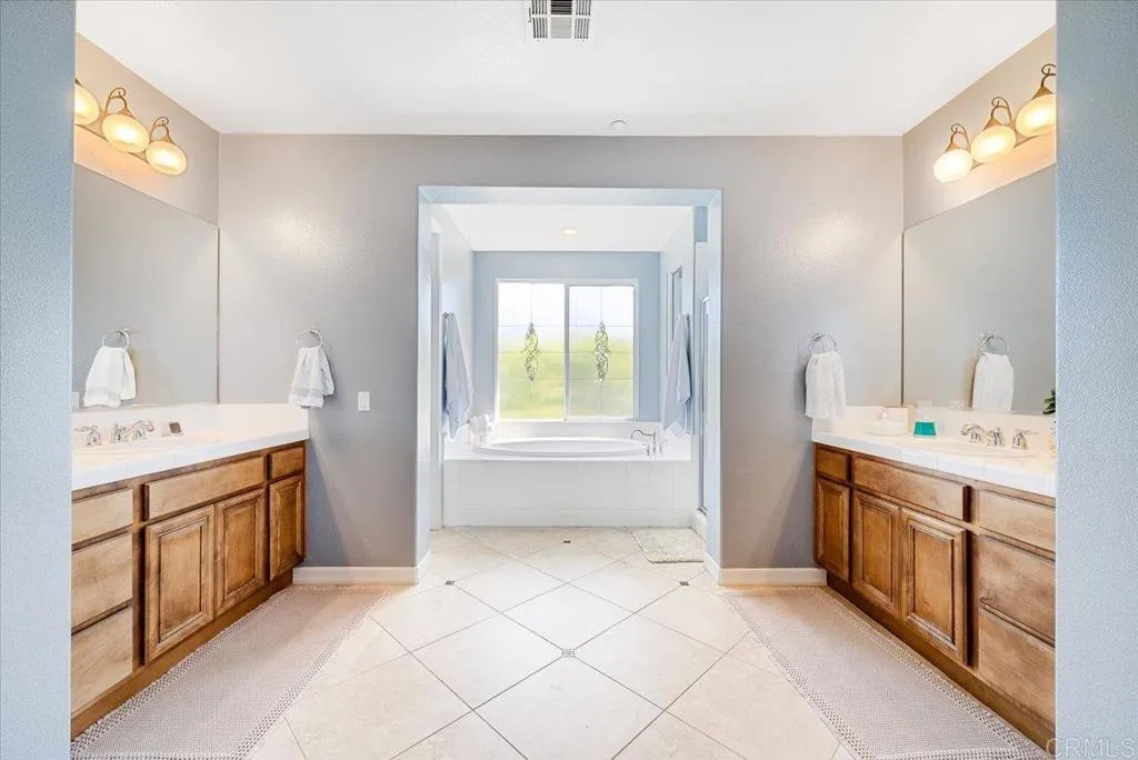 https://cdn.realtyfeed.com/cdn/127/306718308/5ac15539e15cdda7a645e9e4a9e7a571.webp