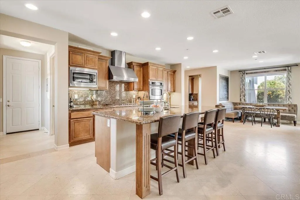 https://cdn.realtyfeed.com/cdn/127/306718308/6ed120724de7fc0d64b4bc2befa19a5e.webp