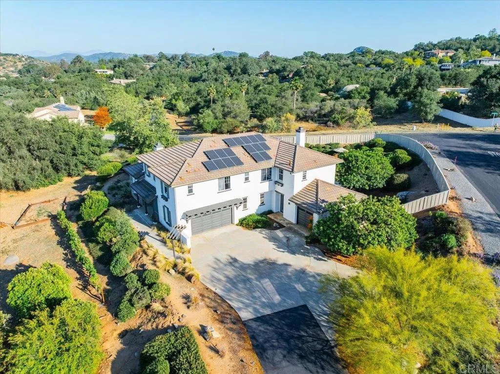 https://cdn.realtyfeed.com/cdn/127/306718308/a1de7c9d741837eb0ec92e32dd3e8ca8.webp