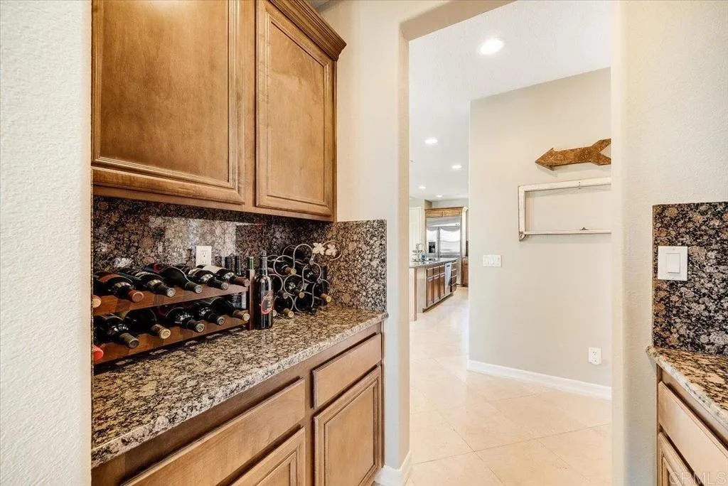 https://cdn.realtyfeed.com/cdn/127/306718308/e7ba4358ac30aa70e616a16403aadcff.webp