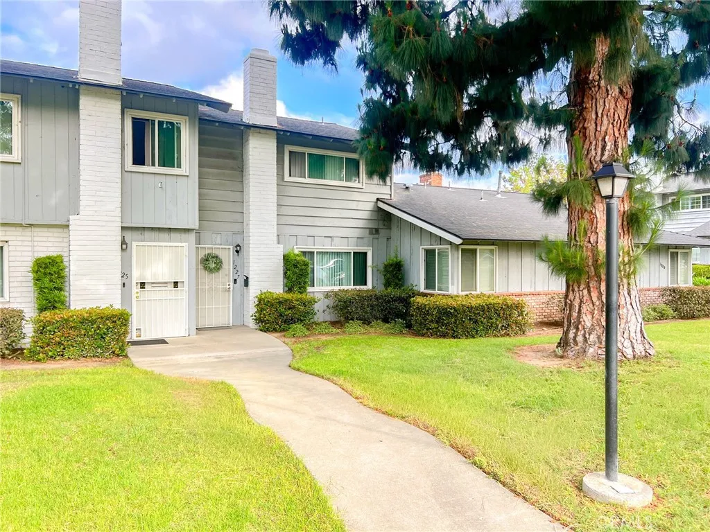 Fullerton, CA 92831